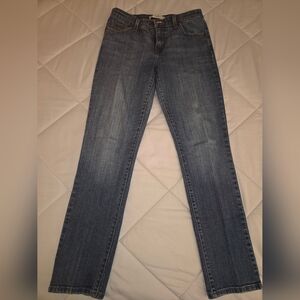 Classic Levi's Women Mid-rise Skinny-Leg Jeans in Dark Blue